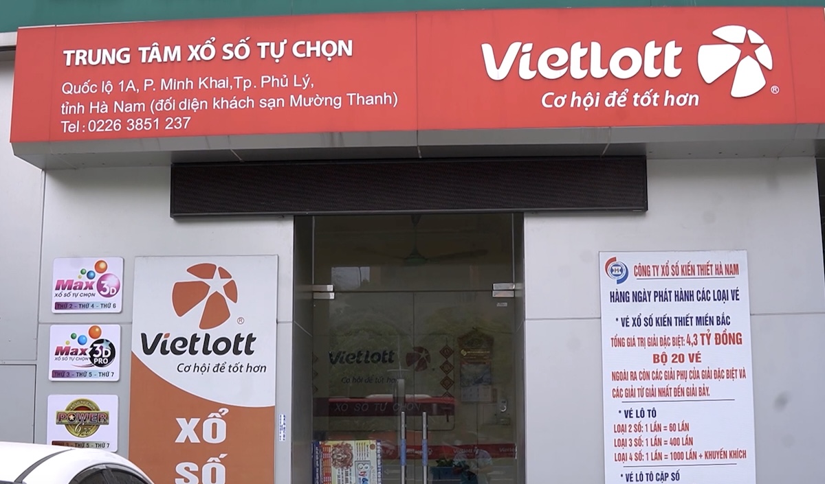 Điểm bán vé số đắc địa ở Ninh Bình - Ảnh 1.