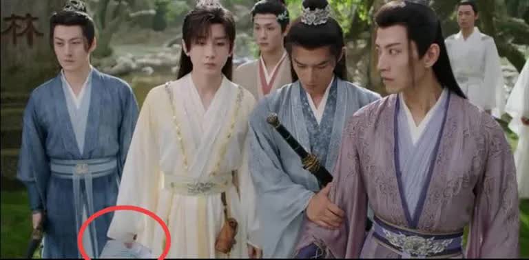 Điểm danh 5 phim Hoa ngữ gây thất vọng nhất năm 2025- Ảnh 2.