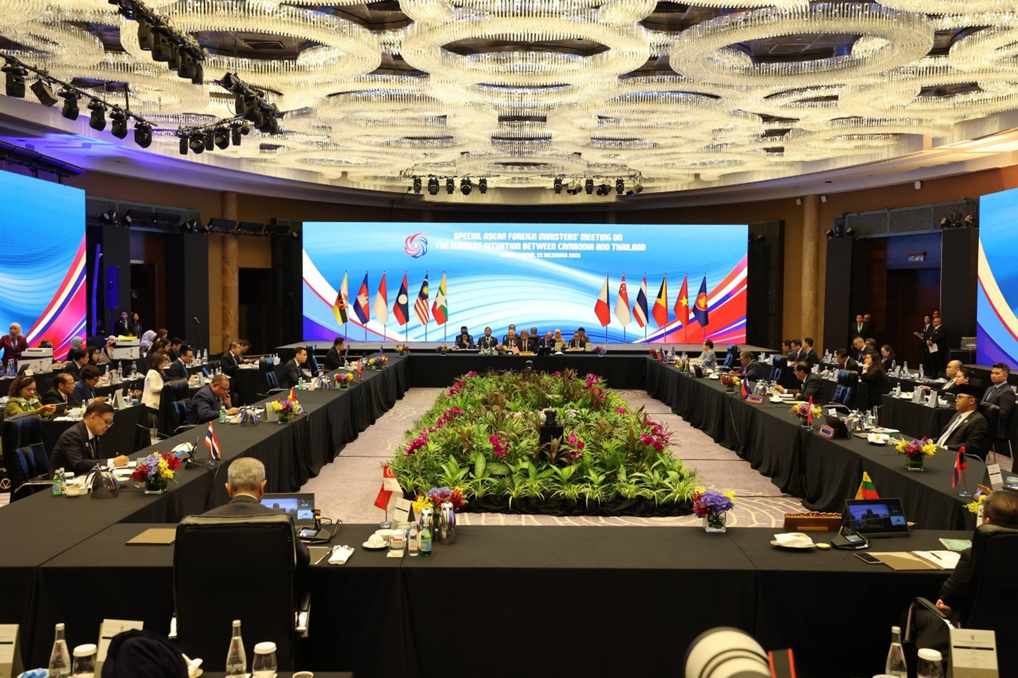 Diễn biến mới nhất về xung đột biên giới Thái Lan - Campuchia - Ảnh 1.