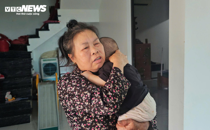 Điều tra vụ một phụ nữ ở Hải Phòng mượn nhiều sổ đỏ, lập khống giấy mua bán để vay tiền tỷ- Ảnh 1.