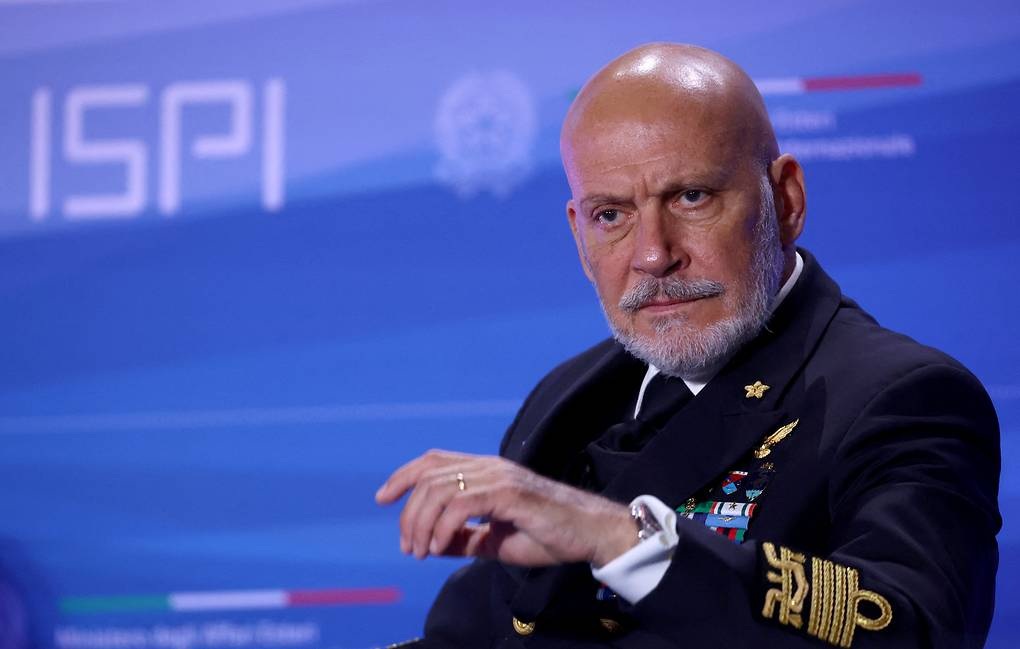 Đô đốc NATO: Liên minh cần cứng rắn hơn với Nga - 1