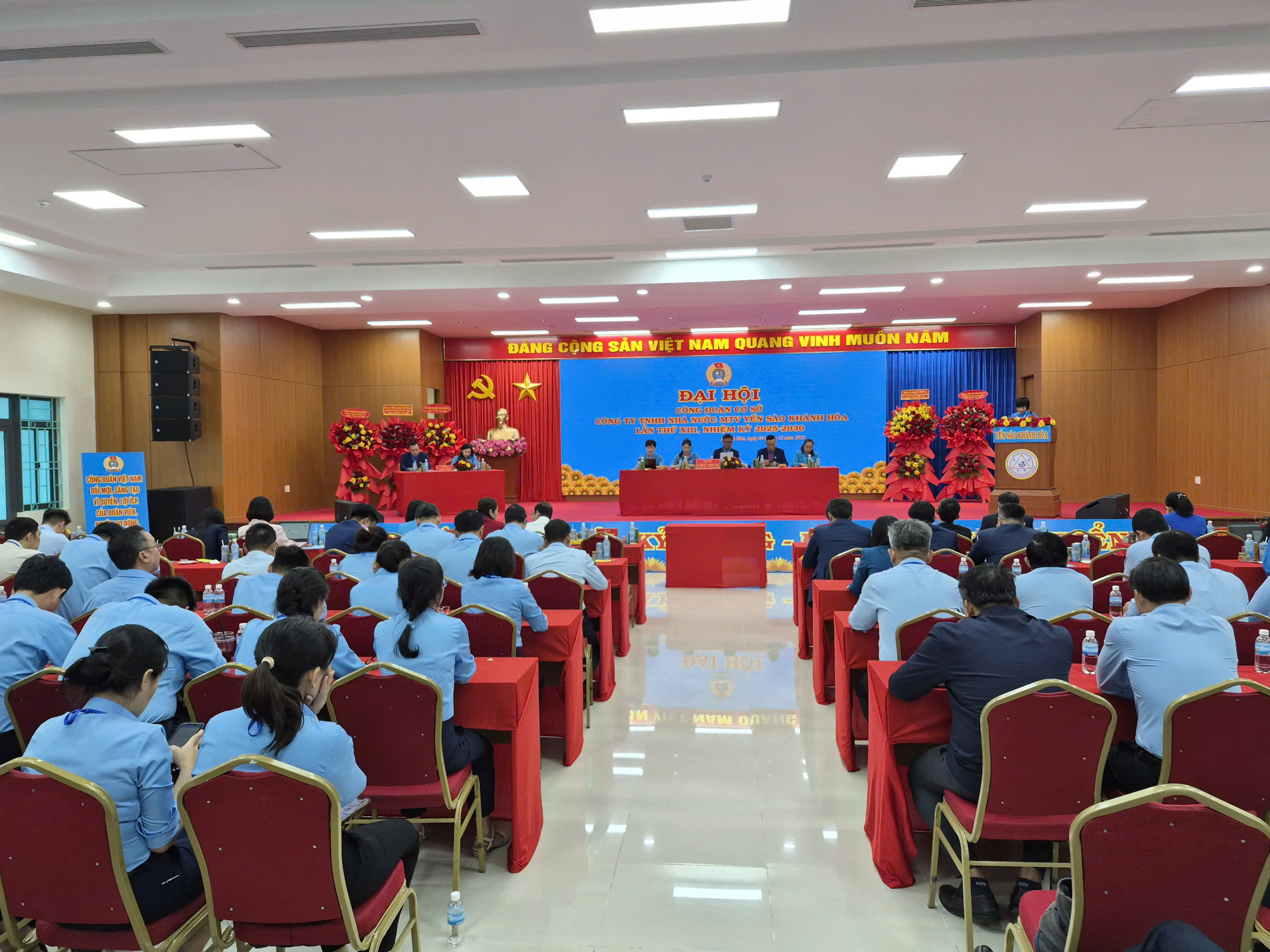 Đoàn kết – đổi mới vì người lao động 1 Đại hội Công đoàn Công ty Yến sào Khánh Hòa khóa XIII: Đoàn kết – đổi mới vì người lao động - Ảnh 1.