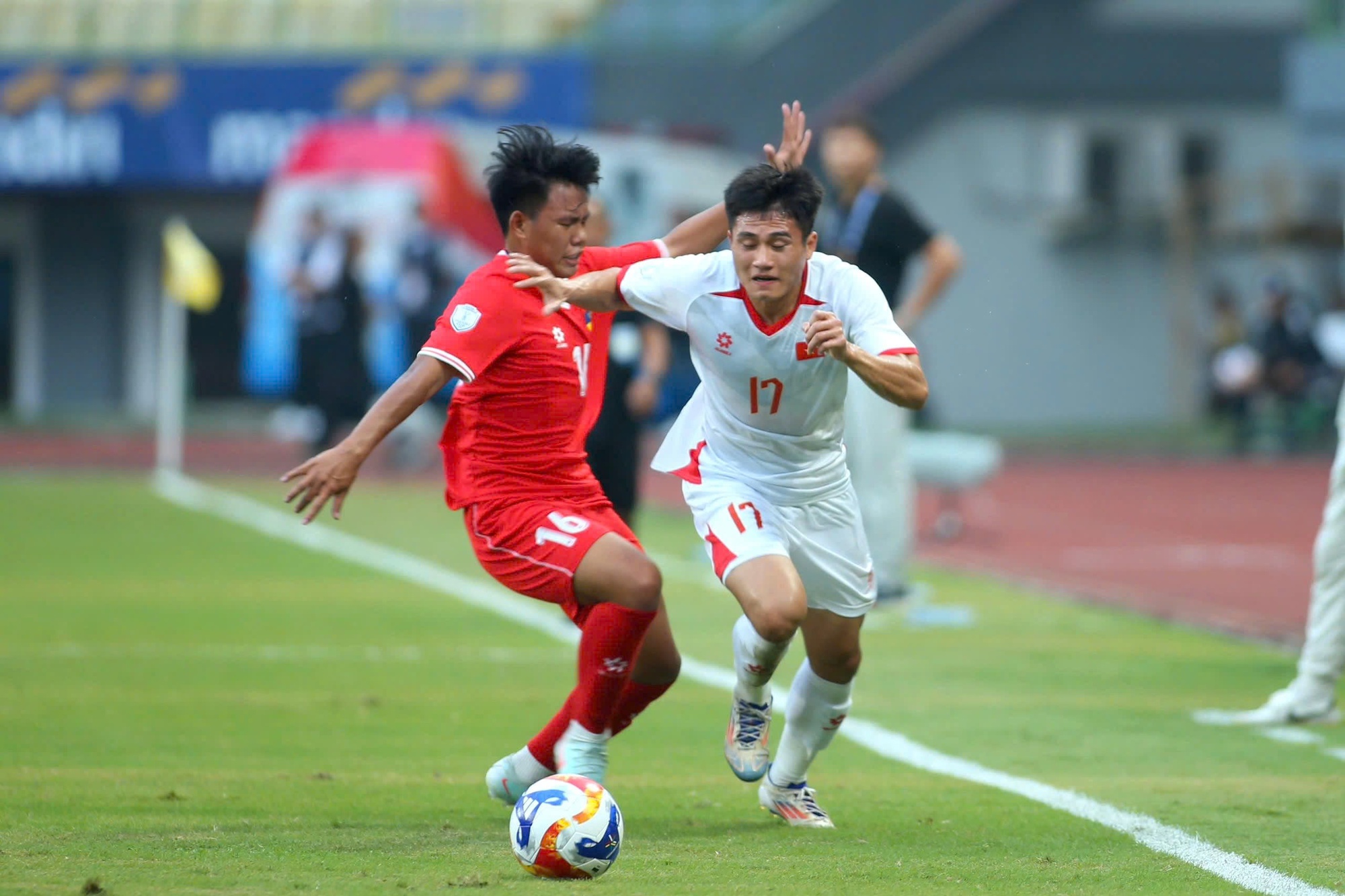 Lộ diện ‘hàng tá’ kênh phát U.23 Việt Nam đấu Lào và Malaysia: Đối thủ mạnh, yếu thế nào ?- Ảnh 2. Lộ diện ‘hàng tá’ kênh phát U.23 Việt Nam đấu Lào và Malaysia: Đối thủ mạnh, yếu thế nào ?- Ảnh 2.