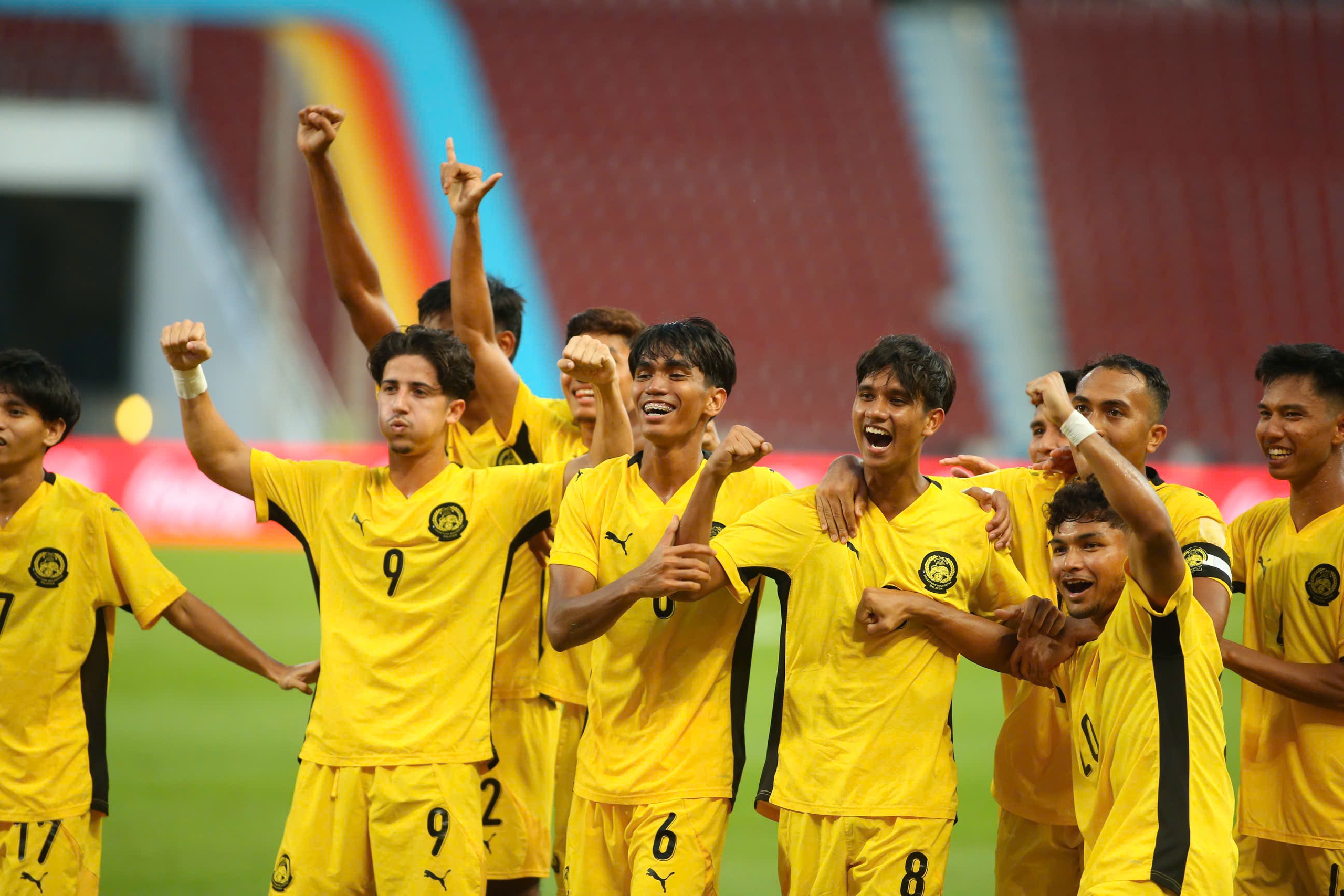 Mới: Đội trưởng U.23 Malaysia bí mật đến Bangkok, trận đại chiến U.23 Việt Nam cực nóng- Ảnh 1. Mới: Đội trưởng U.23 Malaysia bí mật đến Bangkok, trận đại chiến U.23 Việt Nam cực nóng- Ảnh 1.