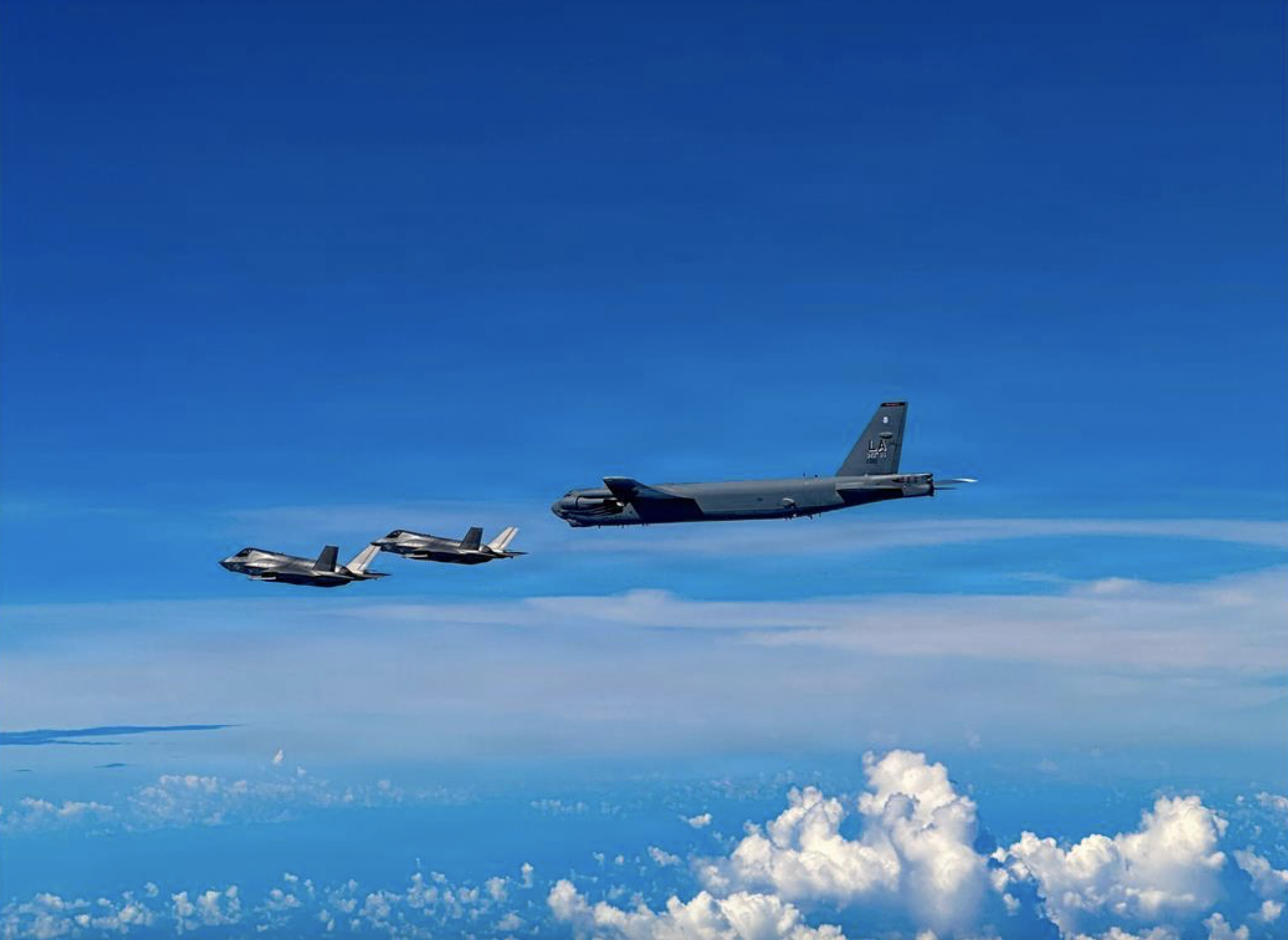 - Ảnh 1. - Ảnh 1.