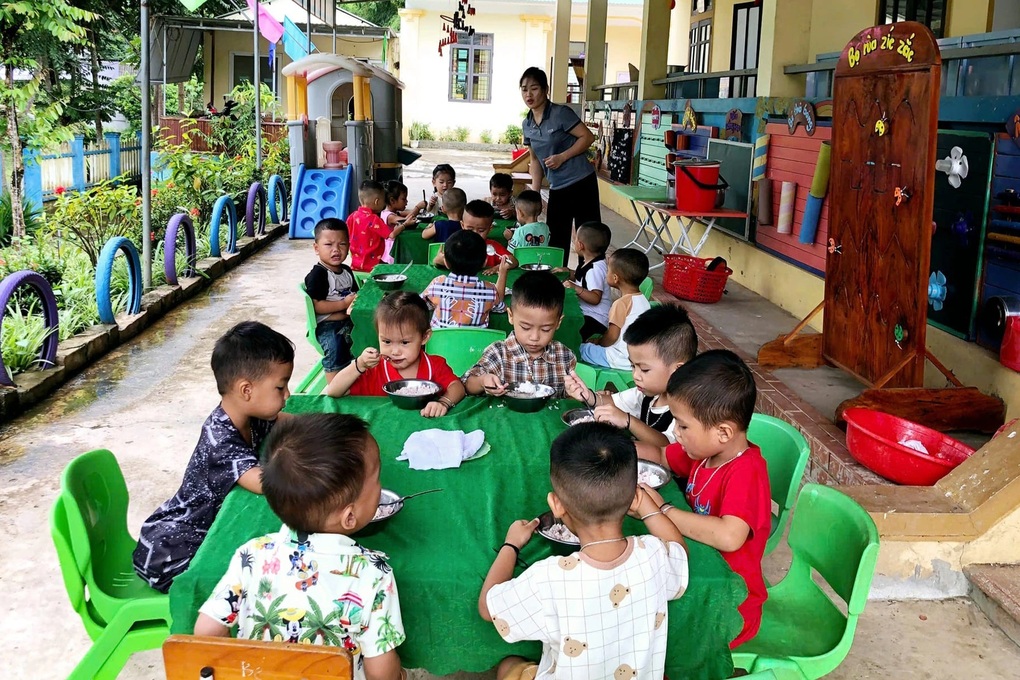 Dự án Nuôi em chưa thanh toán tiền ăn, nhà trường họp khẩn - 1