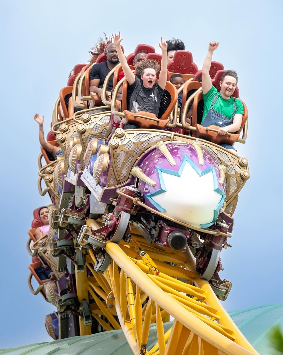 Du khách tử vong khi chơi tàu lượn siêu tốc, người bê bết máu lúc phát hiện - 2 Du khách tử vong khi chơi tàu lượn siêu tốc, người bê bết máu lúc phát hiện - 2