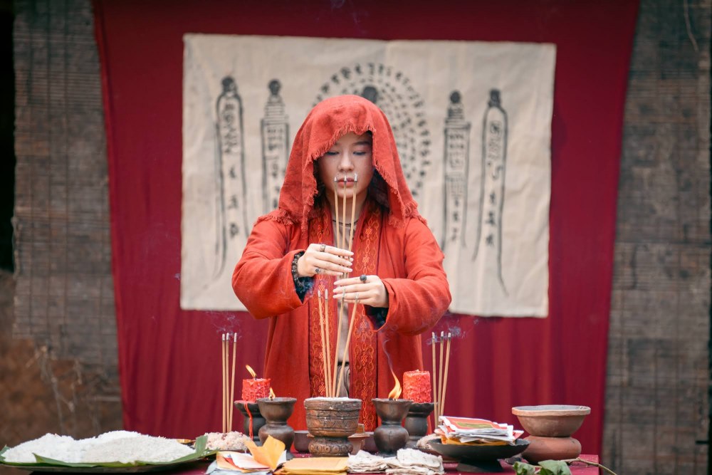 Từ Đèn Âm Hồn tới Thế Hệ Kỳ Tích: Đừng nghĩ chiêu trò lừa khán giả có thể dùng lần hai- Ảnh 1. Từ Đèn Âm Hồn tới Thế Hệ Kỳ Tích: Đừng nghĩ chiêu trò lừa khán giả có thể dùng lần hai- Ảnh 1.