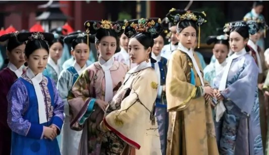 Phi tần 19 tuổi gả cho Càn Long ngoài 60: Được sủng ái đến mòn thẻ, đột ngột biến mất sau sinh nhật sớm- Ảnh 1. Phi tần 19 tuổi gả cho Càn Long ngoài 60: Được sủng ái đến mòn thẻ, đột ngột biến mất sau sinh nhật sớm- Ảnh 1.