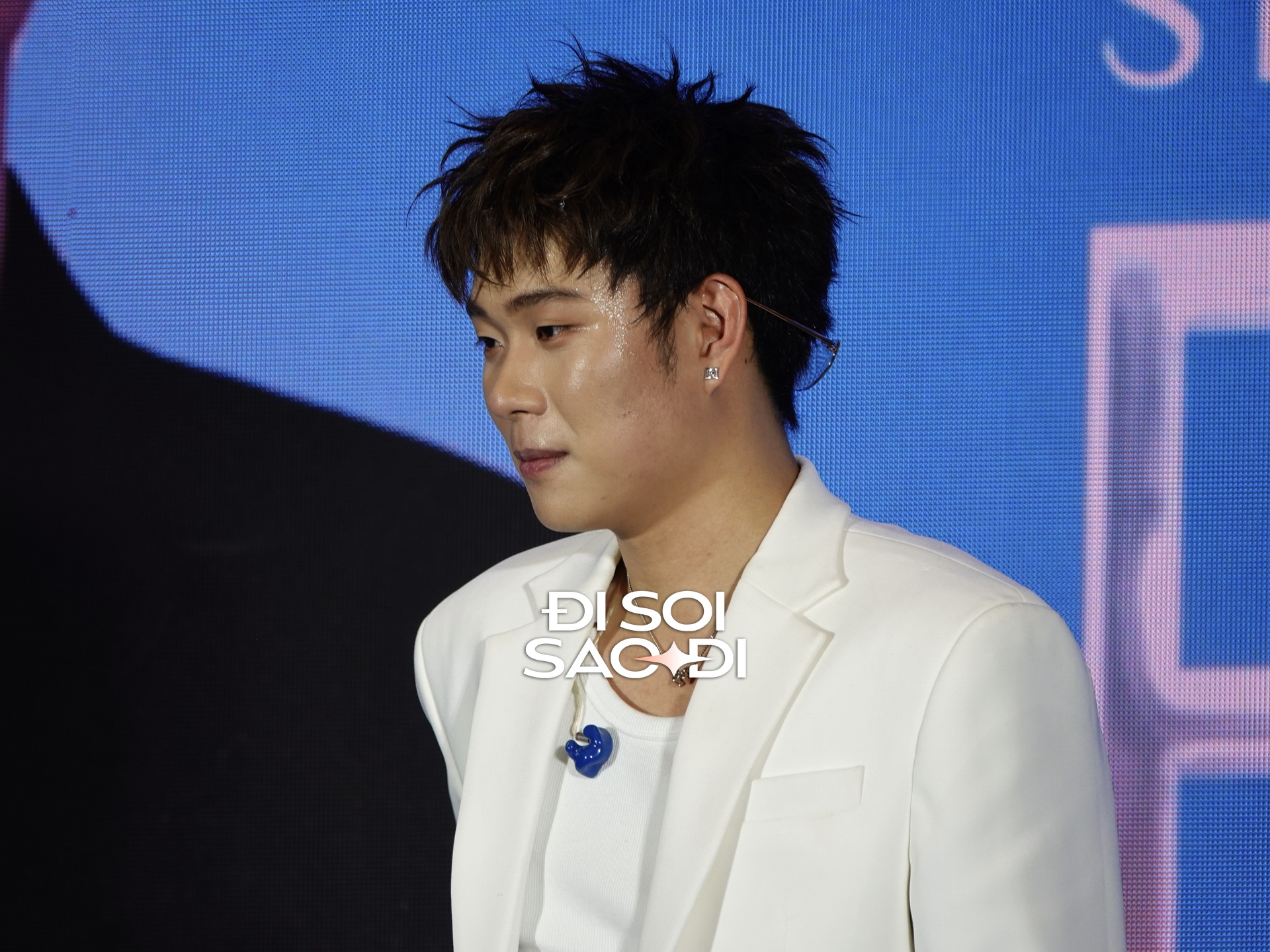 Dương Domic lần đầu lộ diện hậu bị tóm hẹn hò Linh Ka, thái độ ra sao giữa Dương Domic lần đầu lộ diện hậu bị tóm hẹn hò Linh Ka, thái độ ra sao giữa