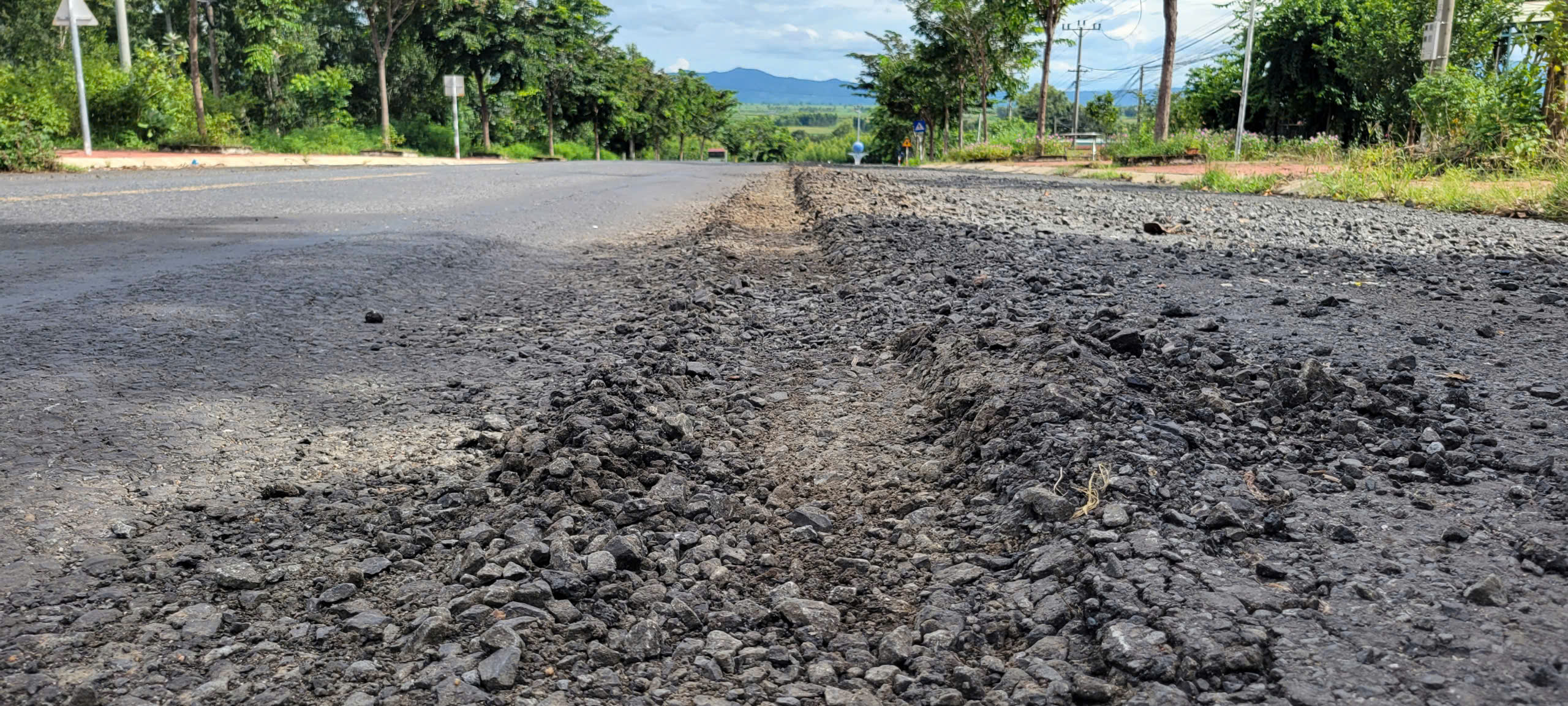 Rút ruột công trình ở Ia Pa: Cần xử lý trách nhiệm các đơn vị liên quan - Ảnh 1.