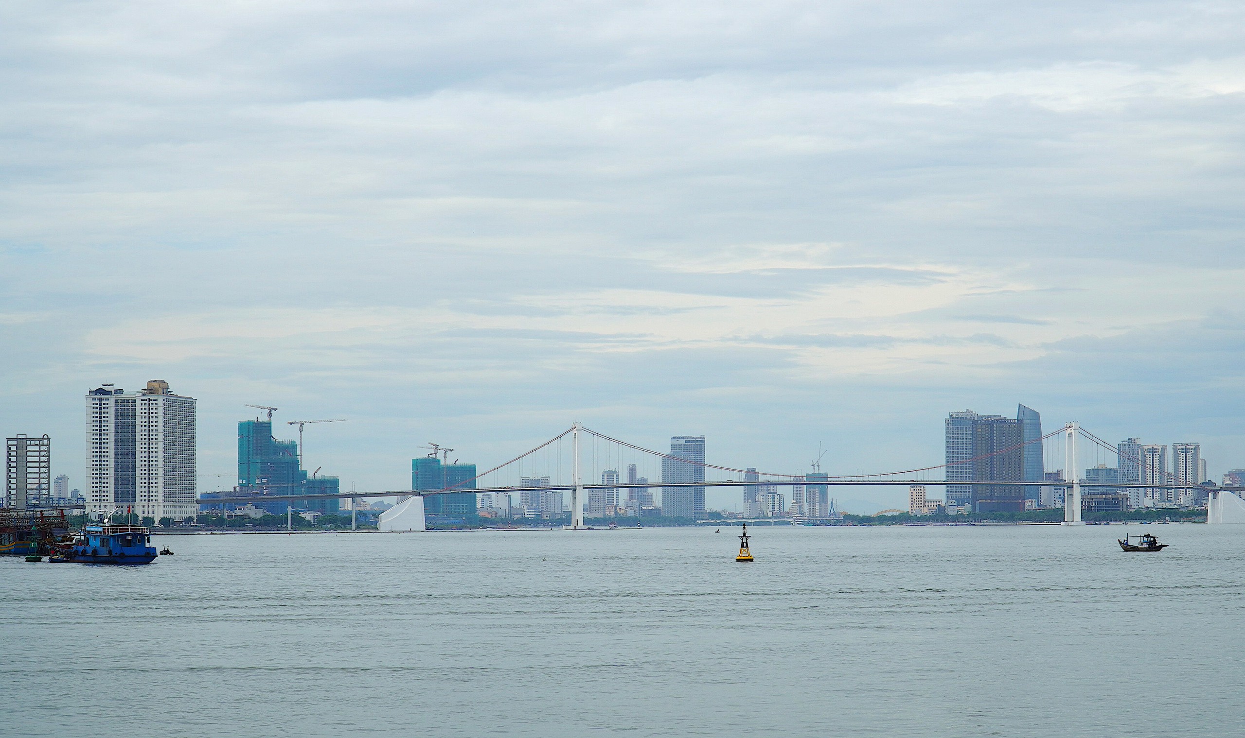 GRDP Đà Nẵng cao nhất trong 5 năm vừa qua, làm gì để tiếp đà tăng trưởng? - Ảnh 1.