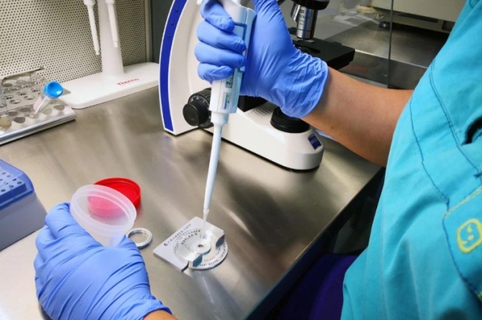 Bên trong một ngân hàng tinh trùng ở California, Mỹ. Ảnh: Sperm Bank