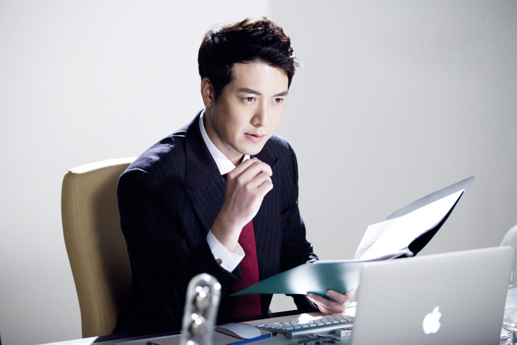 Gần Tết sếp gọi tôi gặp riêng nói sẽ thưởng 2 tháng lương nhưng với điều kiện vô cùng ngớ ngẩn- Ảnh 1.