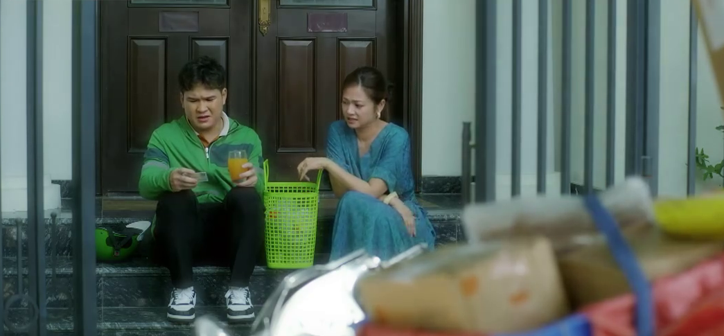 Chưa từng thấy phim Việt giờ vàng nào vô lý đến cỡ này, biên kịch sống ở trên sao Hỏa đấy à?- Ảnh 1. Chưa từng thấy phim Việt giờ vàng nào vô lý đến cỡ này, biên kịch sống ở trên sao Hỏa đấy à?- Ảnh 1.