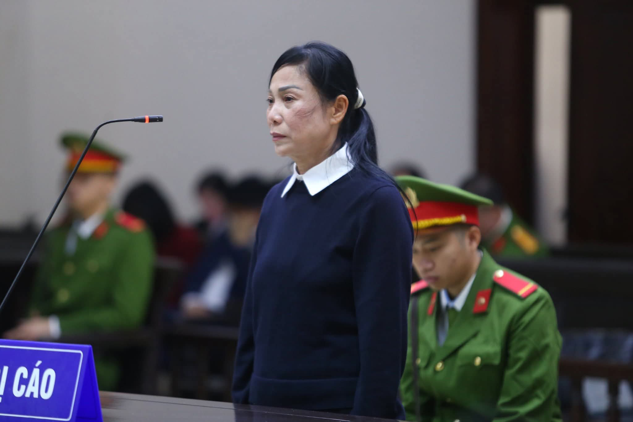 Nữ cựu Bí thư Vĩnh Phúc Hoàng Thị Thúy Lan xin giảm án vì hoàn cảnh khó khăn - Ảnh 1. Nữ cựu Bí thư Vĩnh Phúc Hoàng Thị Thúy Lan xin giảm án vì hoàn cảnh khó khăn - Ảnh 1.