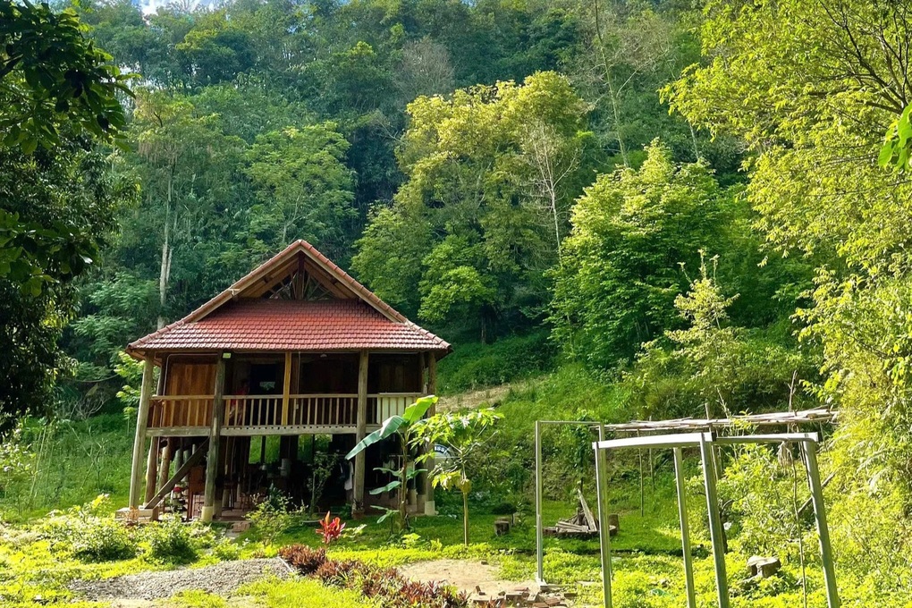 Gia đình nhỏ rời Hà Nội, chi 8 tỷ đổi lấy nơi ở trong lành, không bụi mịn - 1