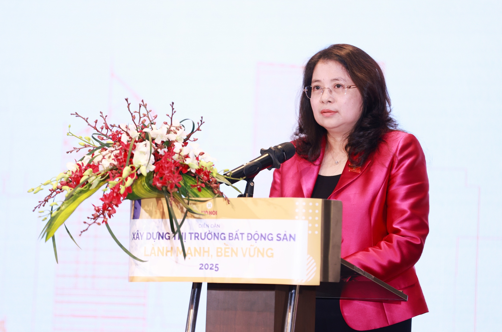 'Giá nhà quá cao, cơ quan chức năng cần có câu trả lời cho dân' - Ảnh 1.