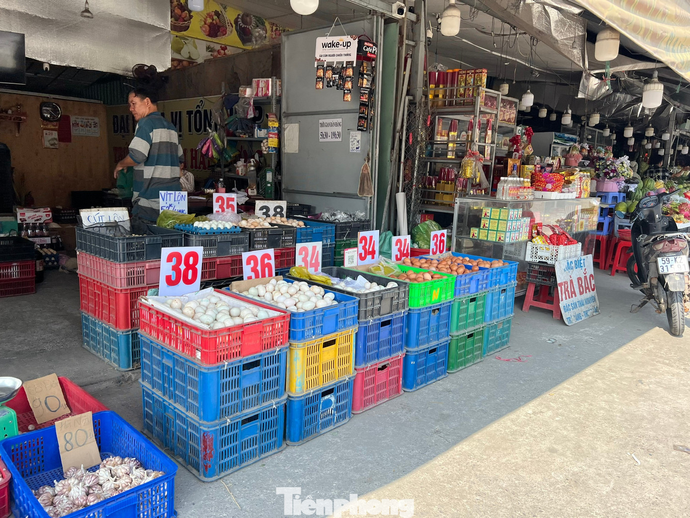 Giá trứng tăng mạnh, thịt heo... 'nhấp nhổm'- Ảnh 1.