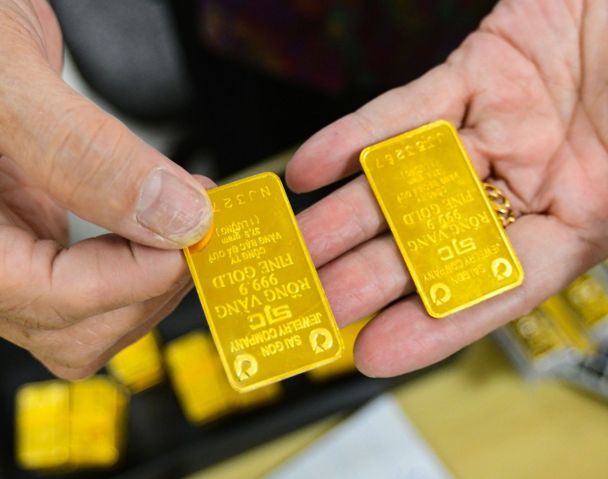 Giá vàng miếng SJC lên 156,3 triệu đồng/lượng 1 Giá vàng miếng SJC lên 156,3 triệu đồng/lượng - Ảnh 1.