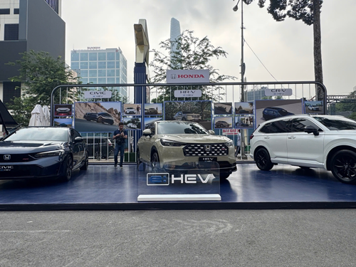 Giá xe hybrid khó giảm ngay - Ảnh 1. Giá xe hybrid khó giảm ngay - Ảnh 1.