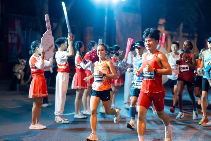 Giải Marathon quốc tế TP.HCM Techcombank mùa 8 kết thúc thành công rực rỡ 2 Marathon - Ảnh 2.