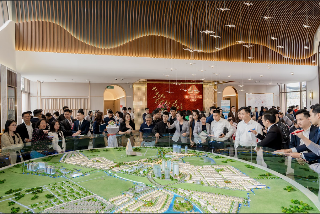 Giải pháp tài chính bền vững từ bộ ba quốc tế Phú Mỹ Hưng - Nomura - Standard Chartered - 1