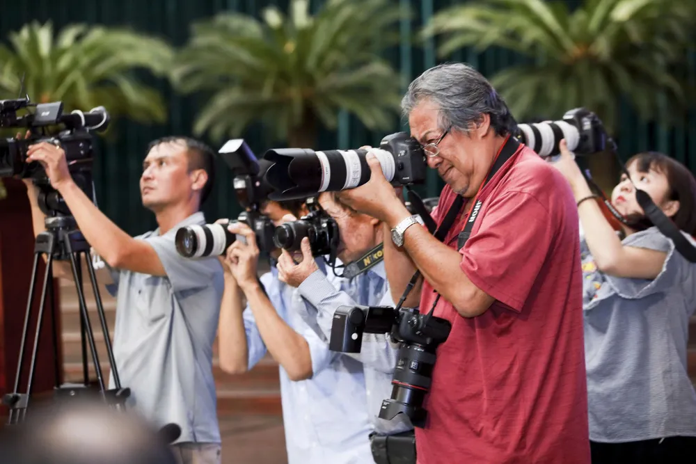 Phóng viên các cơ quan báo chí tác nghiệp tại TP.HCM. Ảnh: NGUYỆT NHI bao-chi-tp.hcm-nhi2-Giải ‘bài toán’ duy trì thương hiệu báo chí TP.HCM