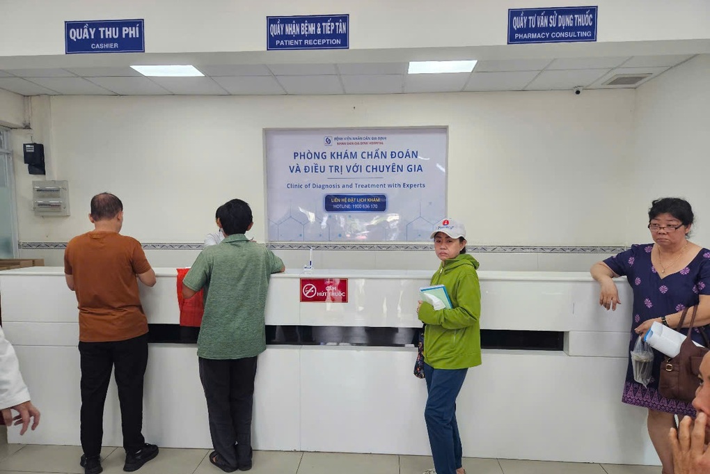 Giám đốc các bệnh viện ở TPHCM cần nghiêm túc xử lý phản ánh của người dân - 2
