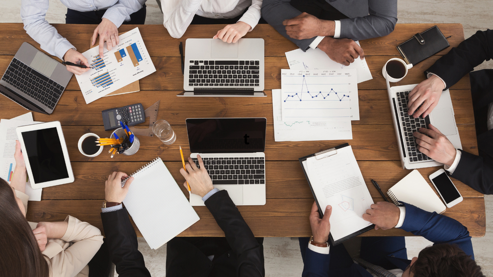 Giảm hội họp, không phát biểu dài dòng quá 50 phút - 1