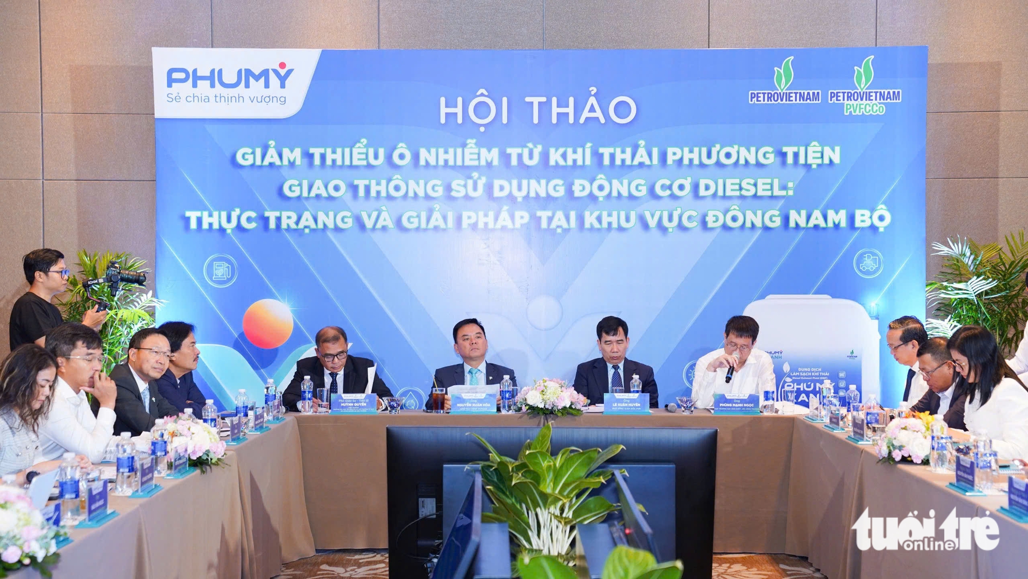 Giảm ô nhiễm khí thải từ phương tiện giao thông ở Đông Nam Bộ ra sao? 1 động cơ diesel - Ảnh 1.