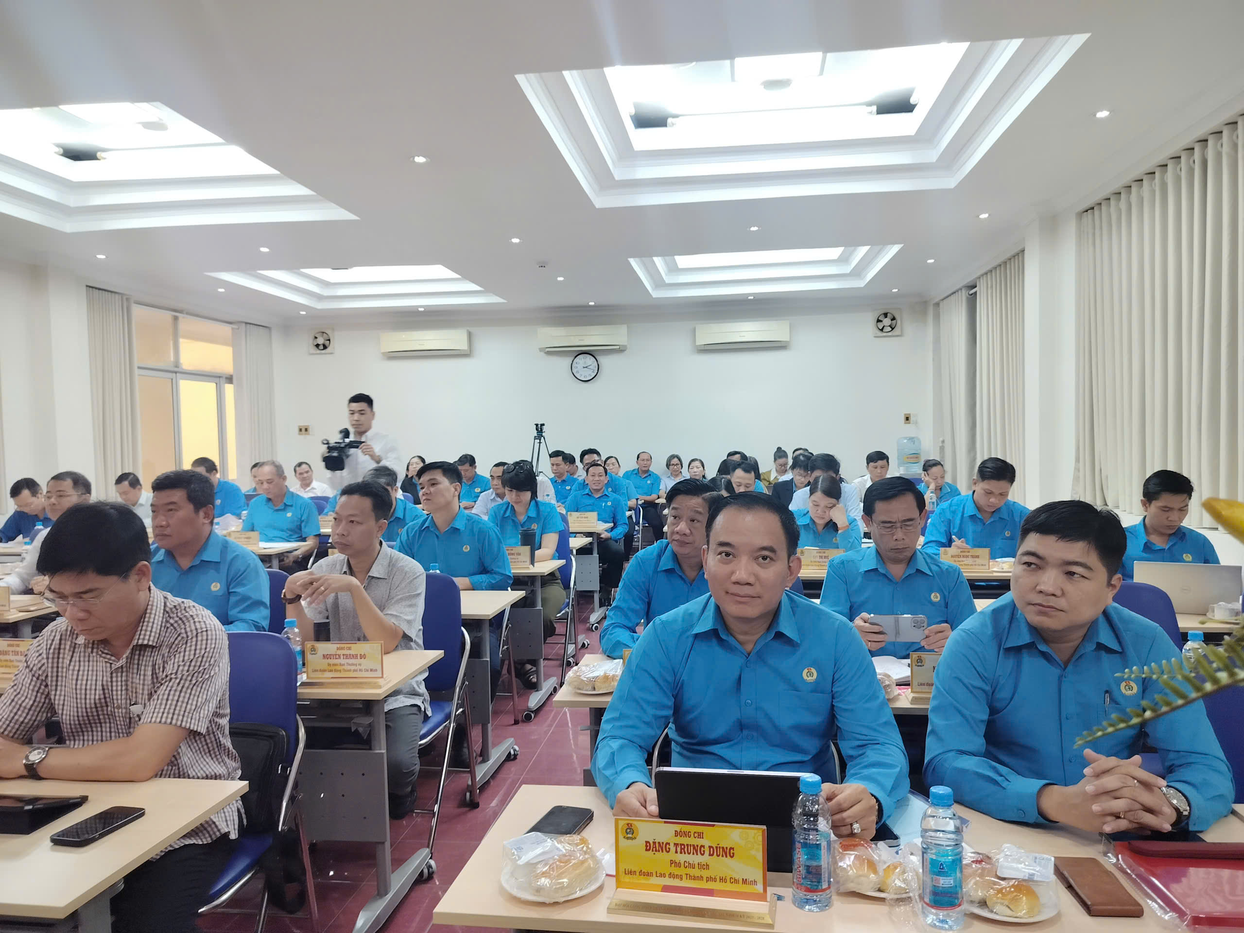 Giao rõ trách nhiệm, quyền hạn để nâng cao vai trò Công đoàn phường, xã, đặc khu - Ảnh 1.