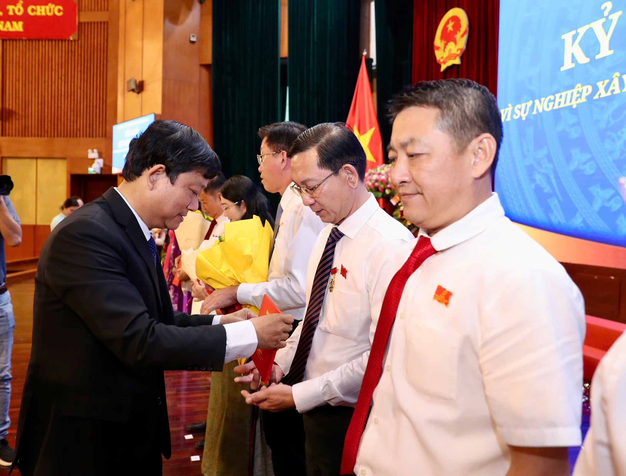 Bí thư thành ủy TPHCM Trần Lưu Quang kêu gọi hành động quyết liệt và trách nhiệm - Ảnh 4.