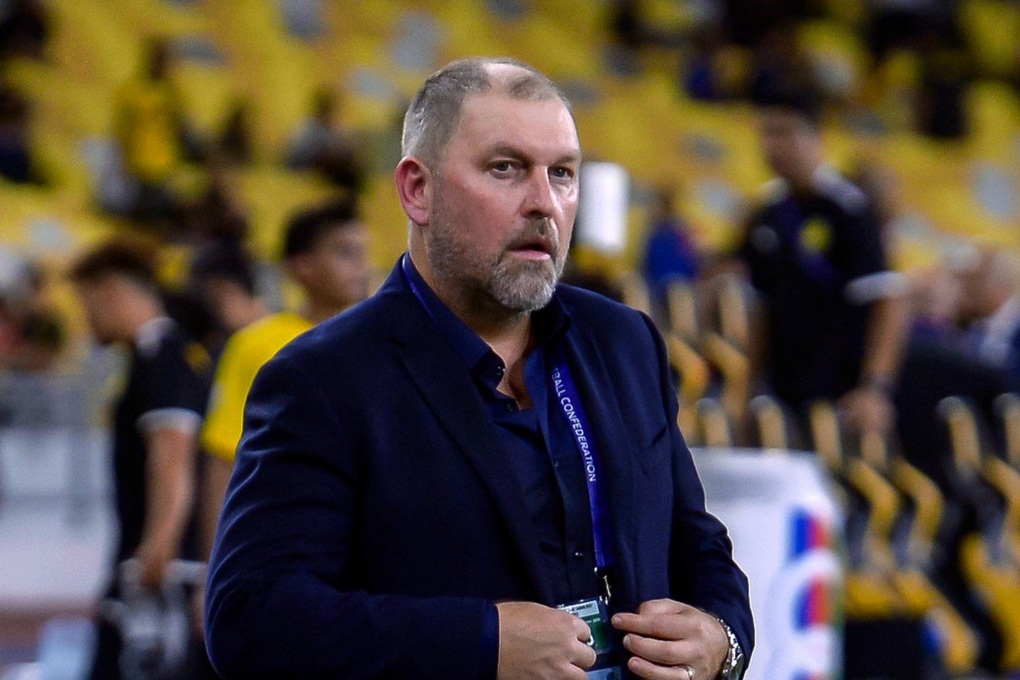 HLV Cklamovski chê bóng đá trẻ Malaysia mộng du cả thập kỷ - 1