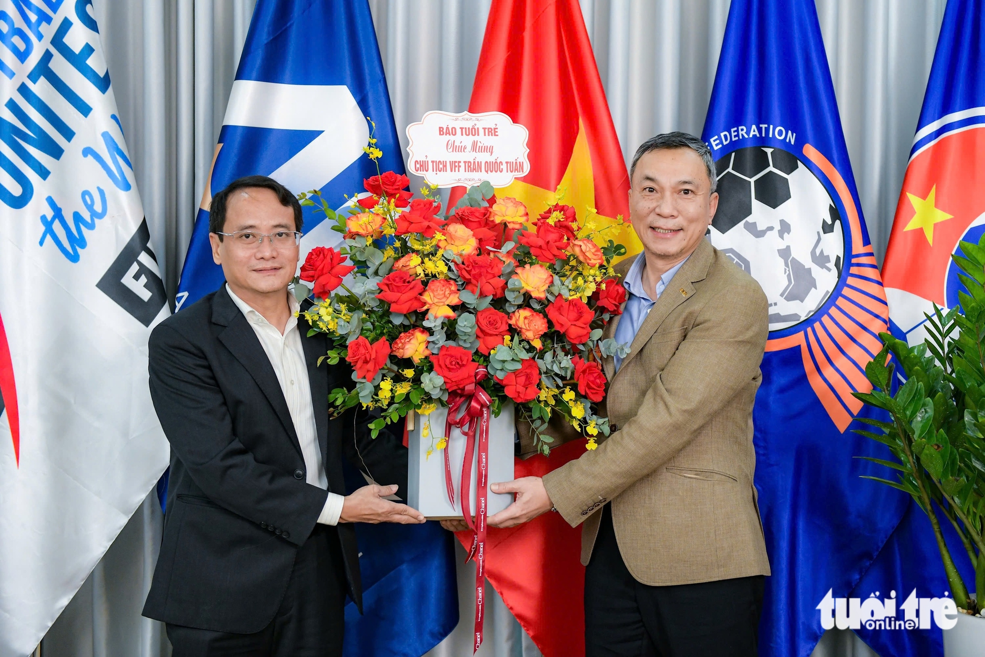 HLV Kim Sang Sik: Sau HCV SEA Games, U22 Việt Nam tự tin thi đấu tốt ở U23 châu Á 2 Kim Sang Sik - Ảnh 2.