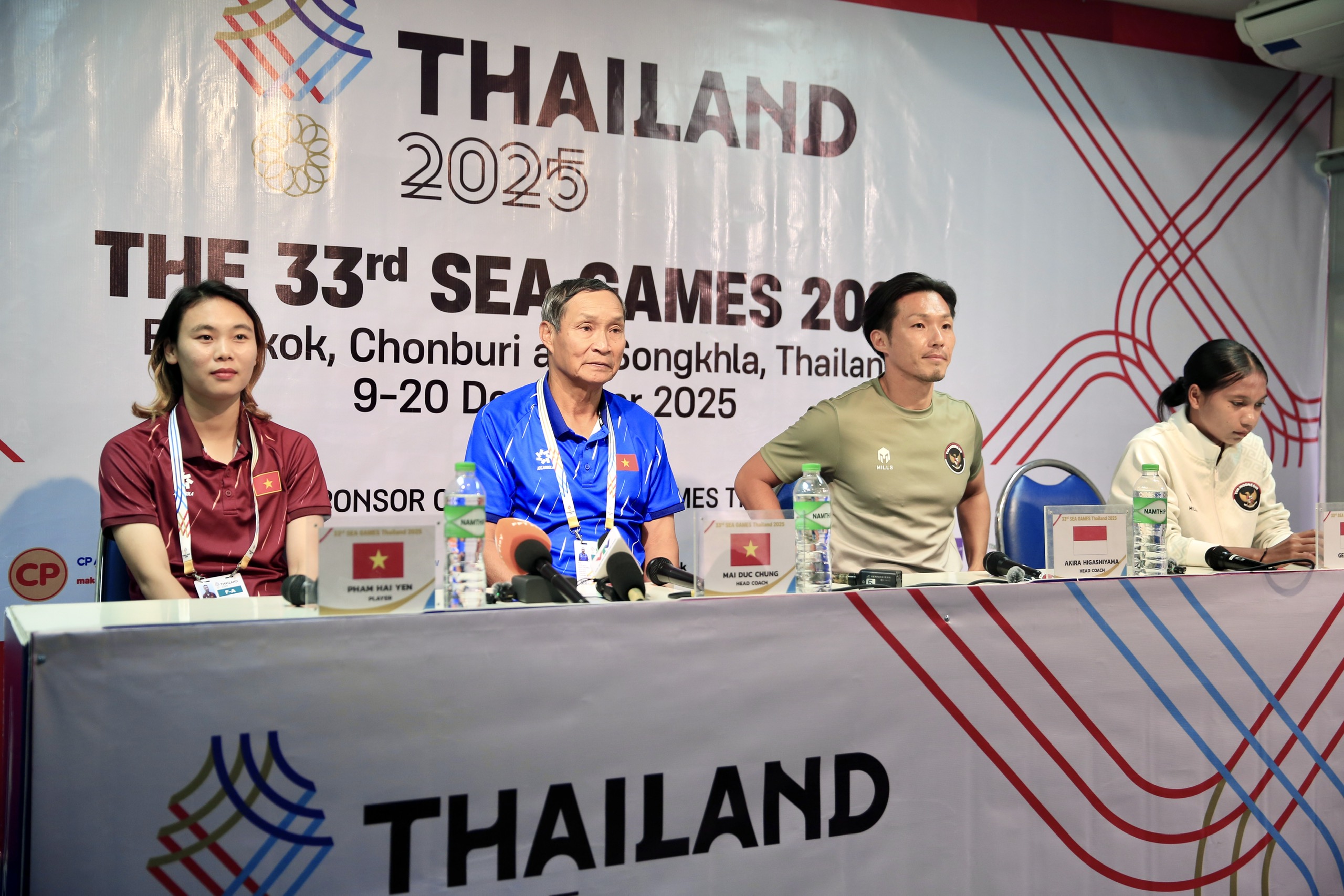 HLV Mai Đức Chung đấu trí khốc liệt HLV Nhật Bản, Việt Nam quyết đả bại Indonesia: Phải vào chung kết- Ảnh 1.