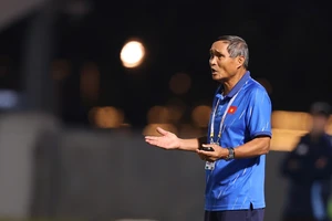 Thực hư thông tin HLV Mai Đức Chung chia tay tuyển nữ Việt Nam: Huỳnh Như lên tiếng