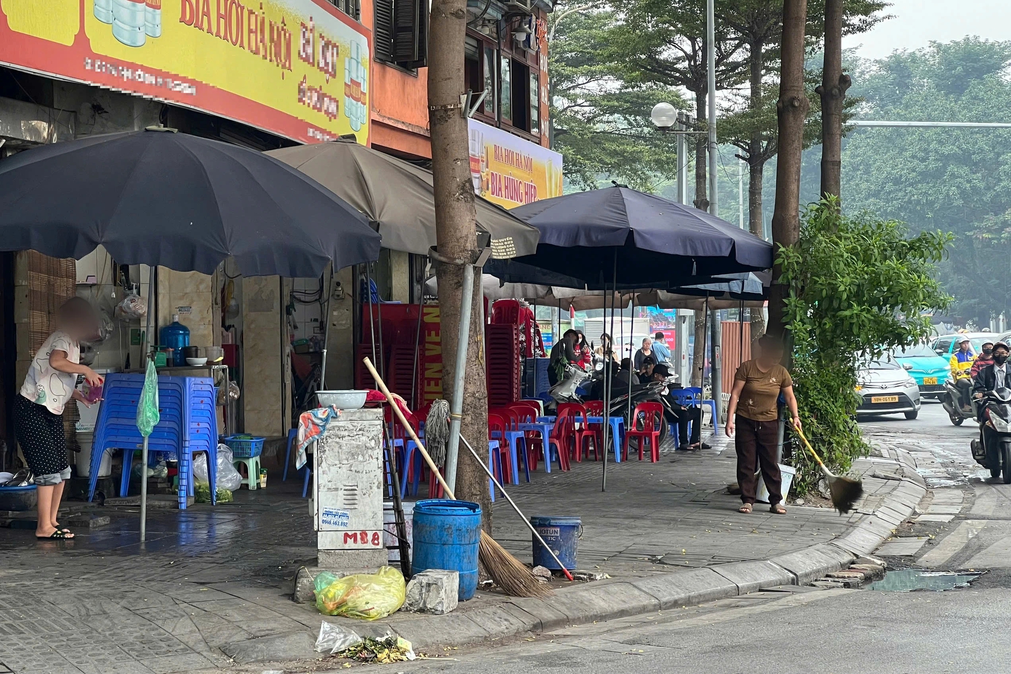 Hà Nội sẽ phạt 'nguội' hành vi 'xẻ thịt' vỉa hè, lòng đường - Ảnh 1.