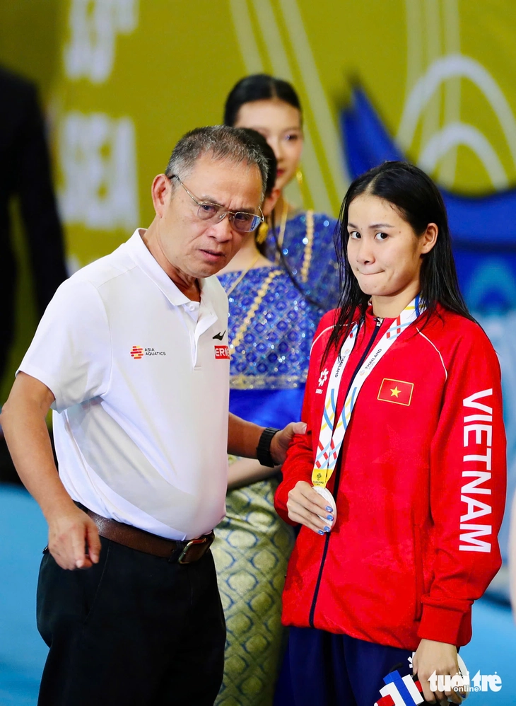 Hành động của lãnh đạo với Mỹ Tiên tại SEA Games có đáng bị lên án? 2 Hành động của lãnh đạo với Mỹ Tiên tại SEA Games có đáng bị lên án? - Ảnh 2.