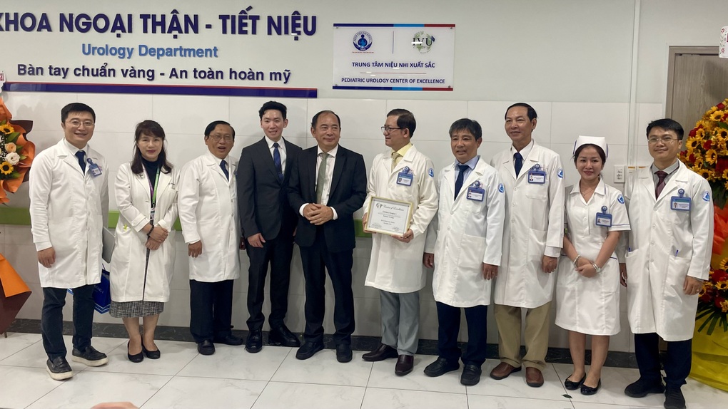 Hành trình 35 năm hồi sinh hàng nghìn trẻ có dị tật sinh dục phức tạp - 1