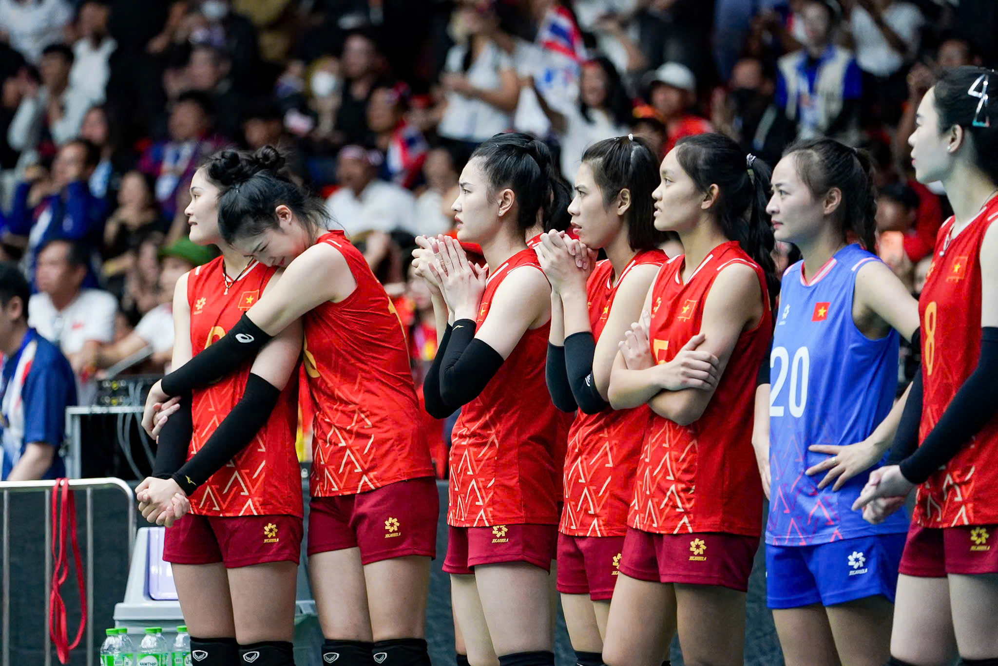 bóng chuyền nữ Việt Nam - Ảnh 1.