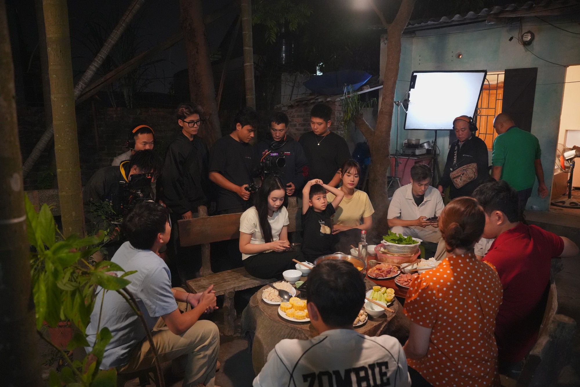 Hậu trường Bẻ Lái Cuộc Đời: Câu chuyện đáng nhớ của những người trẻ - Ảnh 2. Hậu trường Bẻ Lái Cuộc Đời: Câu chuyện đáng nhớ của những người trẻ - Ảnh 2.