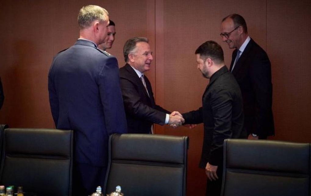 Hé lộ kế hoạch của Mỹ và EU dành cho Ukraine hậu chiến - 1