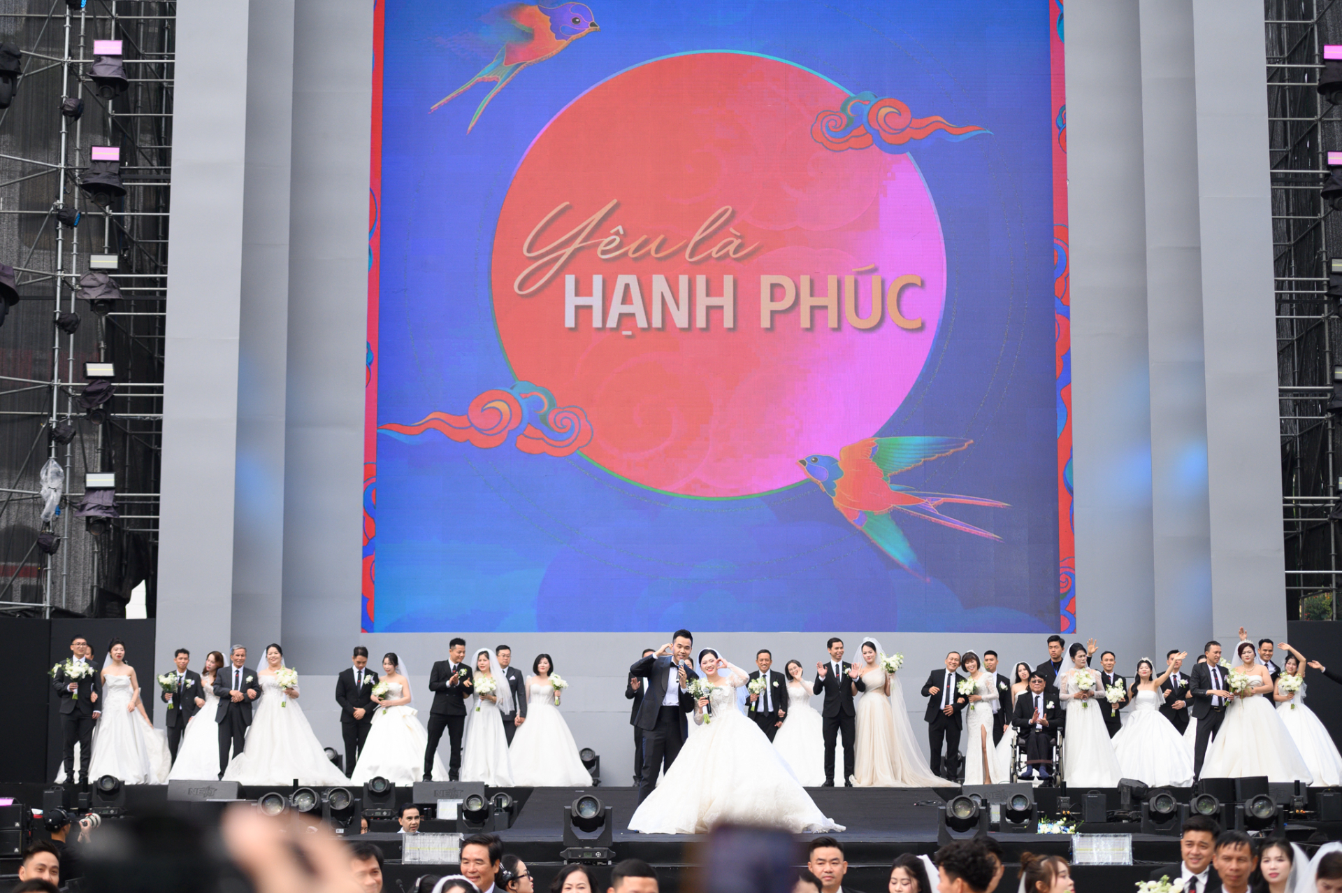 Hiem co nhat Viet Nam Con dau va me chong