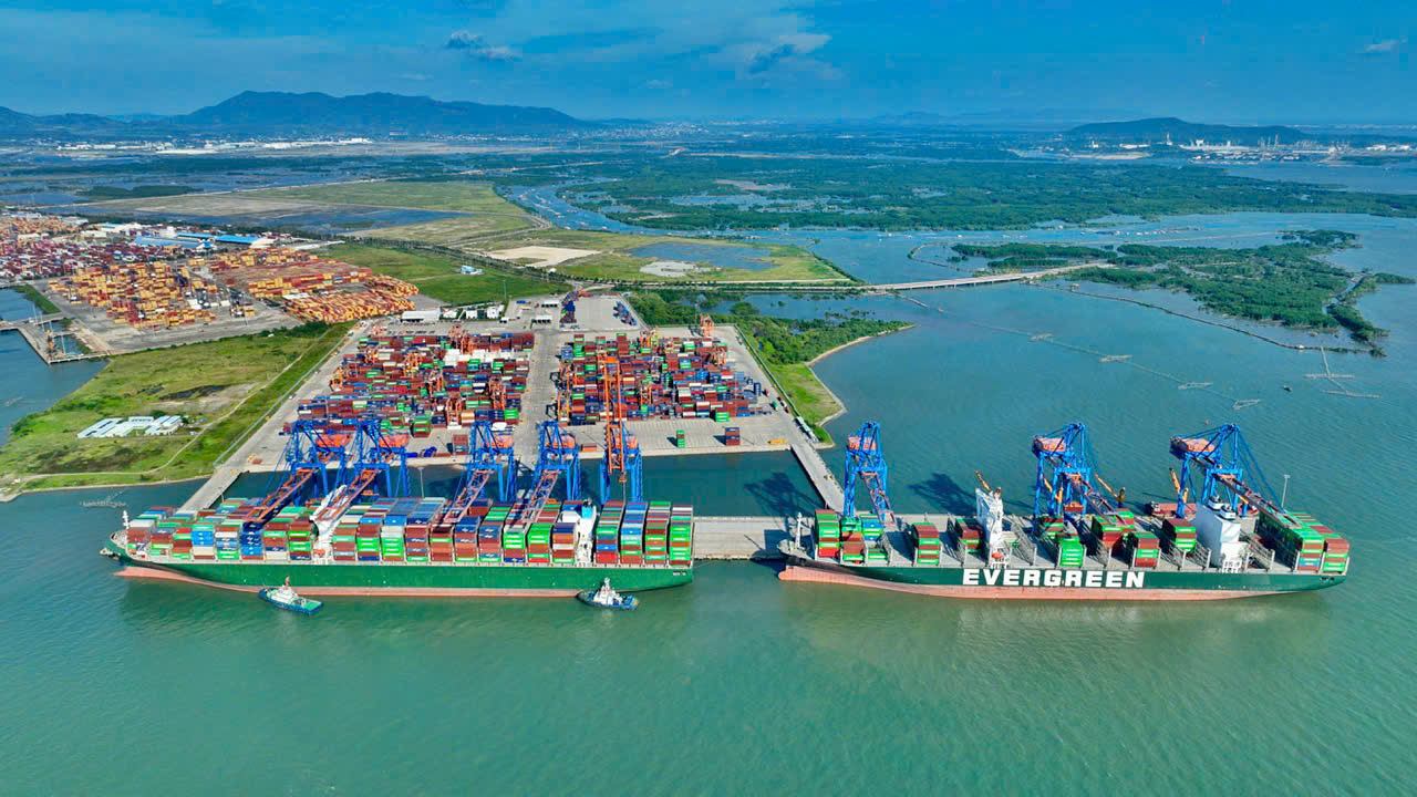 MỞ ĐƯỜNG CHO TP HCM TĂNG TỐC, VƯƠN TẦM: Hiện thực hóa khu thương mại tự do - Ảnh 1. MỞ ĐƯỜNG CHO TP HCM TĂNG TỐC, VƯƠN TẦM: Hiện thực hóa khu thương mại tự do - Ảnh 1.