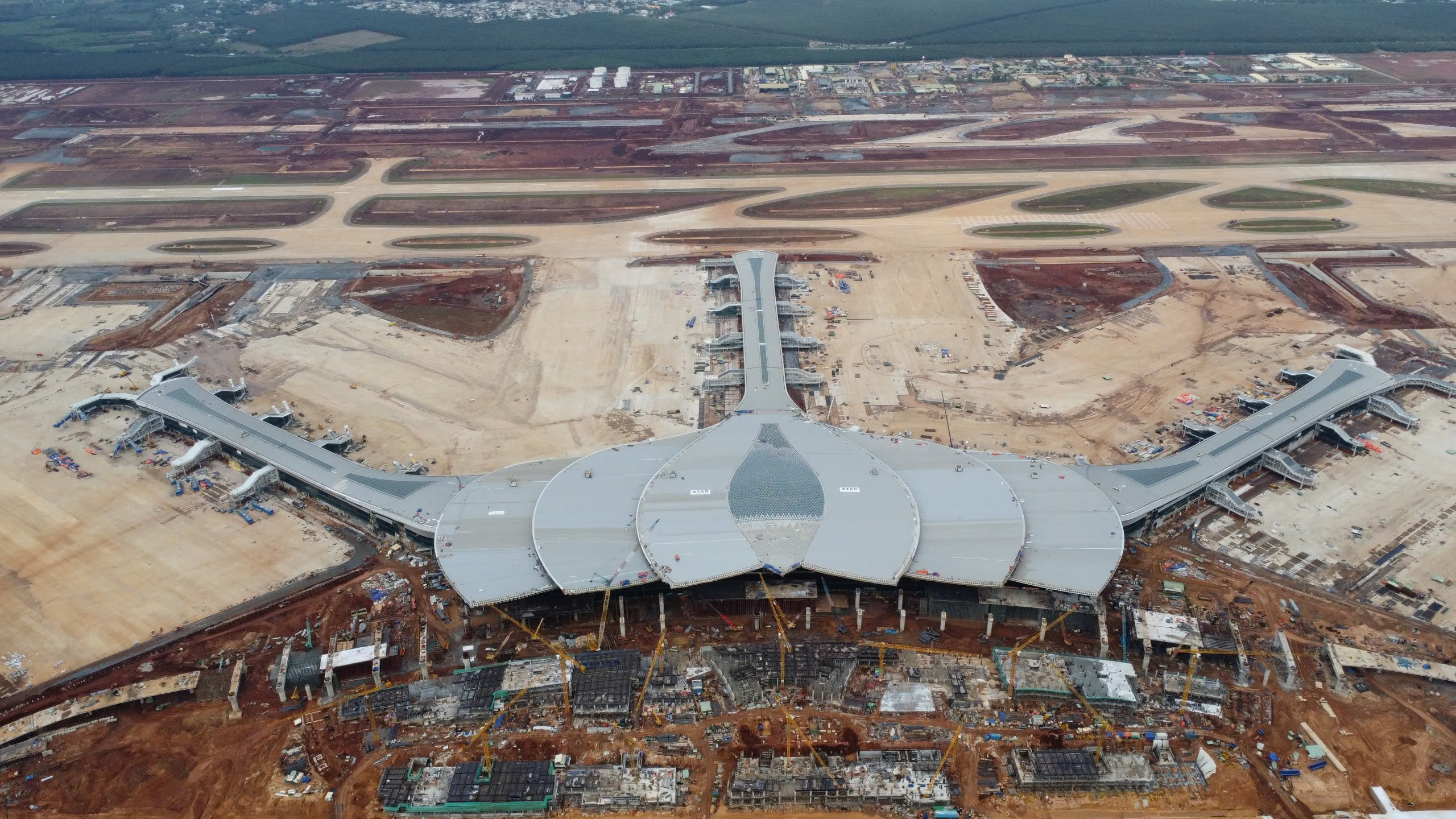 Hình ảnh chuyến bay đầu tiên hạ cánh tại sân bay Long Thành đánh dấu cột mốc mới - Ảnh 1. Hình ảnh chuyến bay đầu tiên hạ cánh tại sân bay Long Thành đánh dấu cột mốc mới - Ảnh 1.