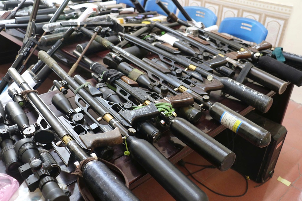 bán súng - Ảnh 2.