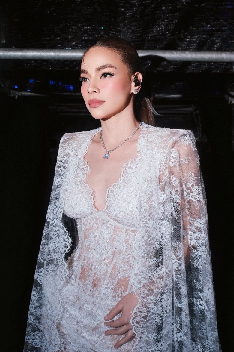 Nữ hoàng giải trí duy trì ăn uống khoa học và chăm chỉ tập luyện để giữ dáng. 