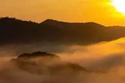 Hòa An ‘tọa độ’ săn mây đẹp quên lối về ở Cao Bằng