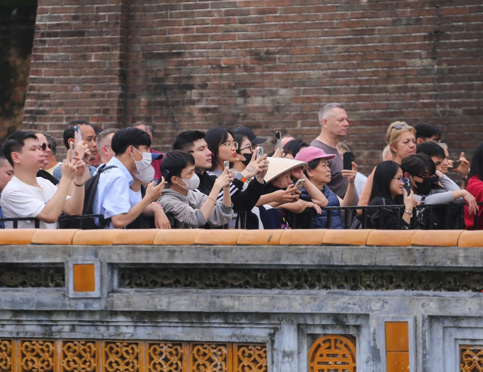 Hoa hậu Hoàn vũ quốc tế 2025 mở màn bằng show thời trang tại Đại nội Huế- Ảnh 6. Hoa hậu Hoàn vũ quốc tế 2025 mở màn bằng show thời trang tại Đại nội Huế- Ảnh 6.